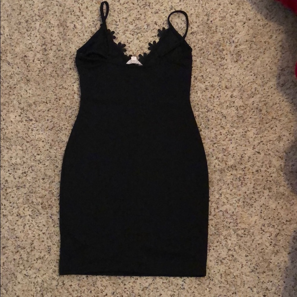 Miss Selfridge bodycon dress with lace cutouts - Picture 3 of 4